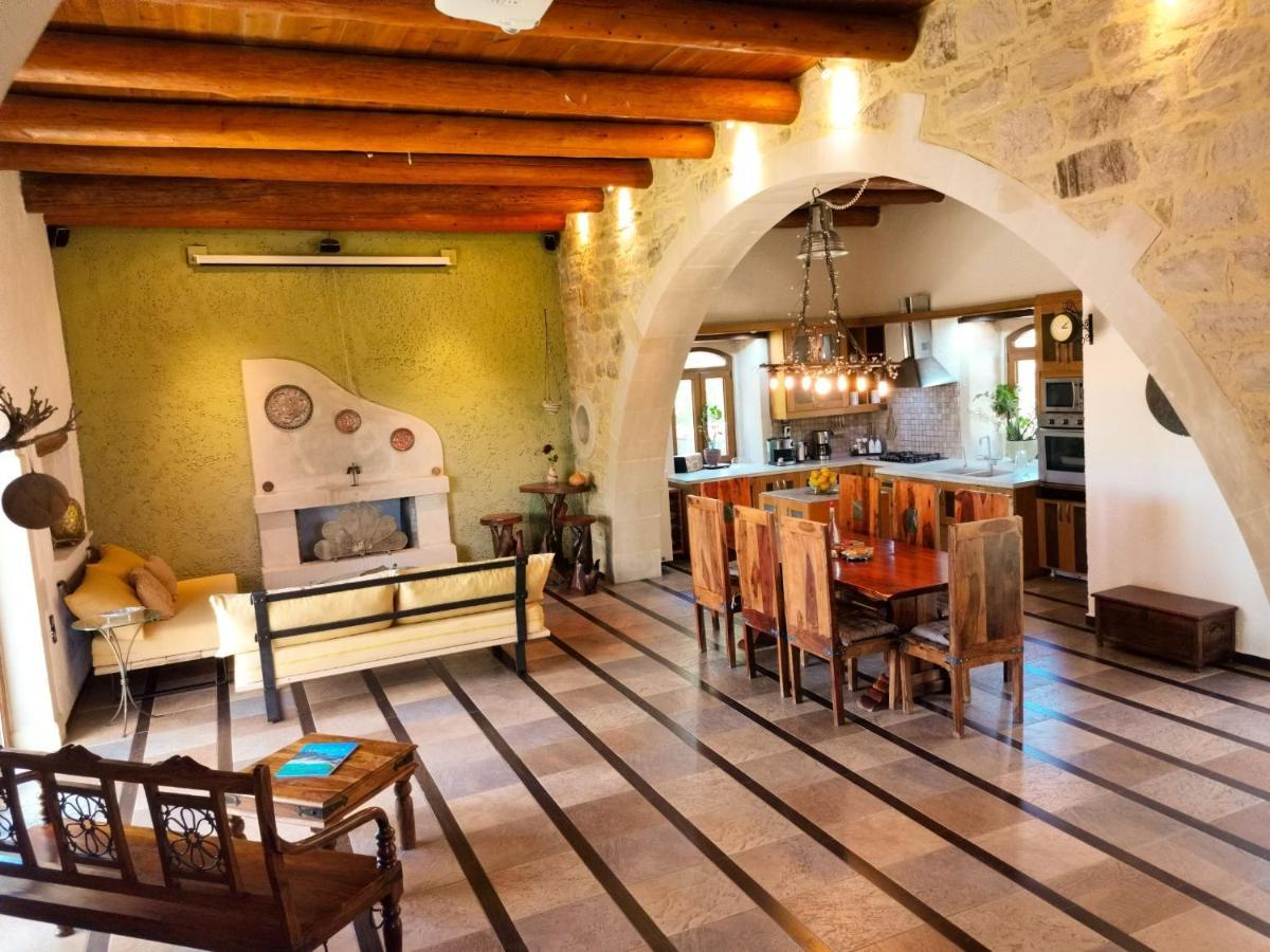Villa Ermis - The Cretan Castello Kástellos エクステリア 写真
